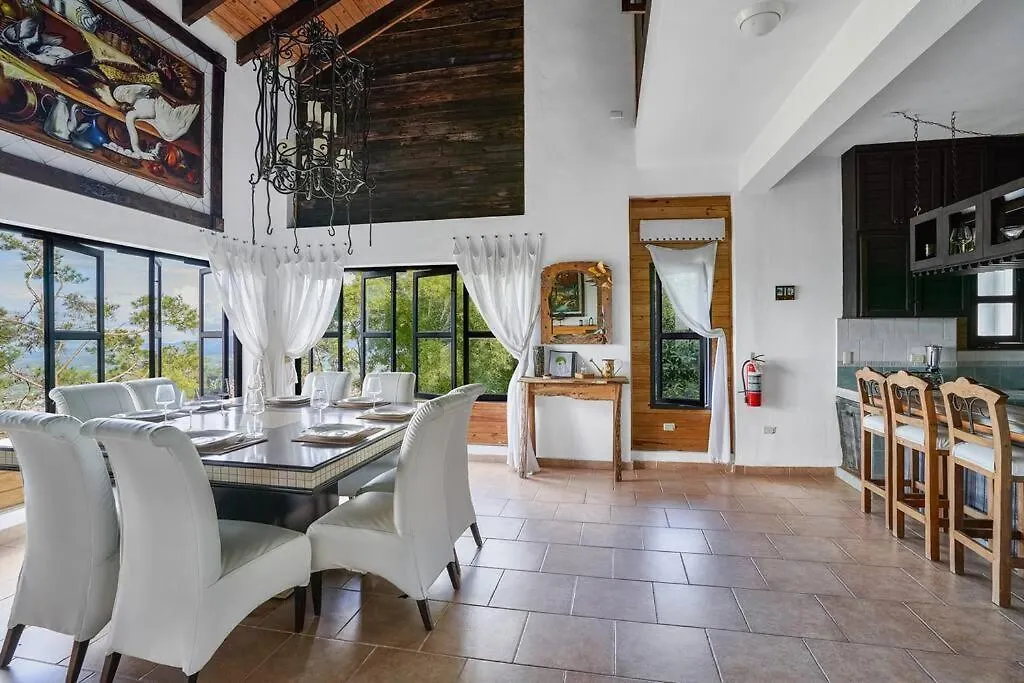 Villa Ines-4X4Only-Jarabacoa-View-Jacuzzi-5Br 0*, Jarabacoa République dominicaine