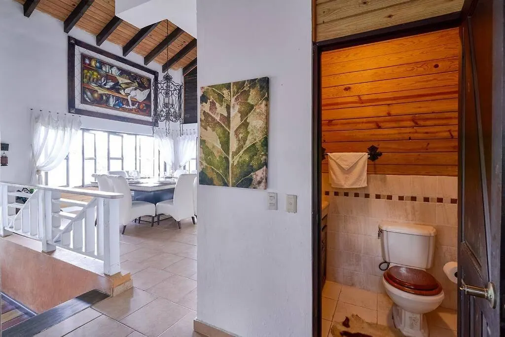 Villa Ines-4X4Only-Jarabacoa-View-Jacuzzi-5Br