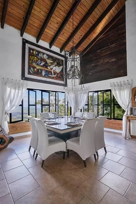 Villa Ines-4X4Only-Jarabacoa-View-Jacuzzi-5Br  Jarabacoa